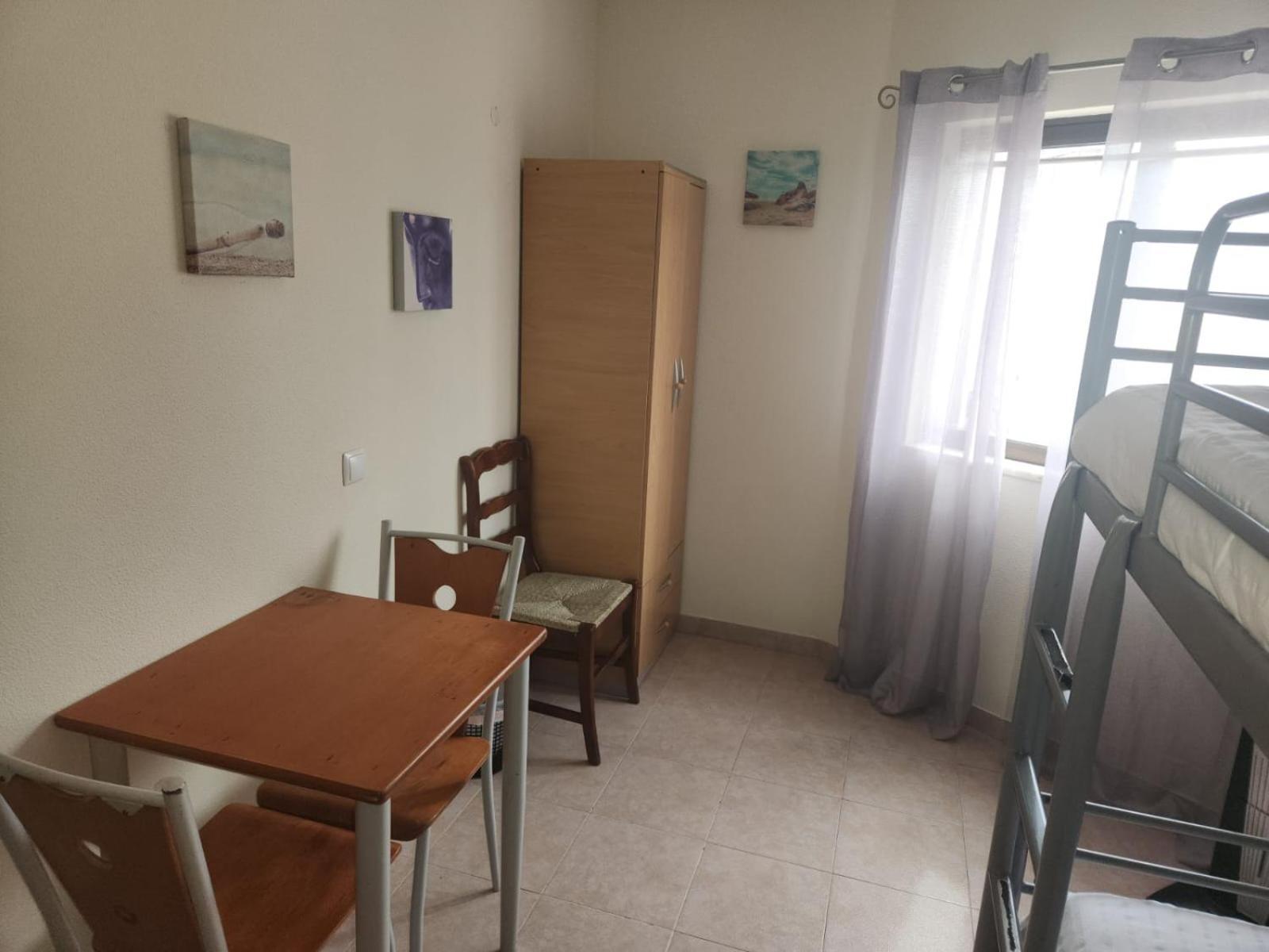 Sunny House Hostel Lagos Ngoại thất bức ảnh