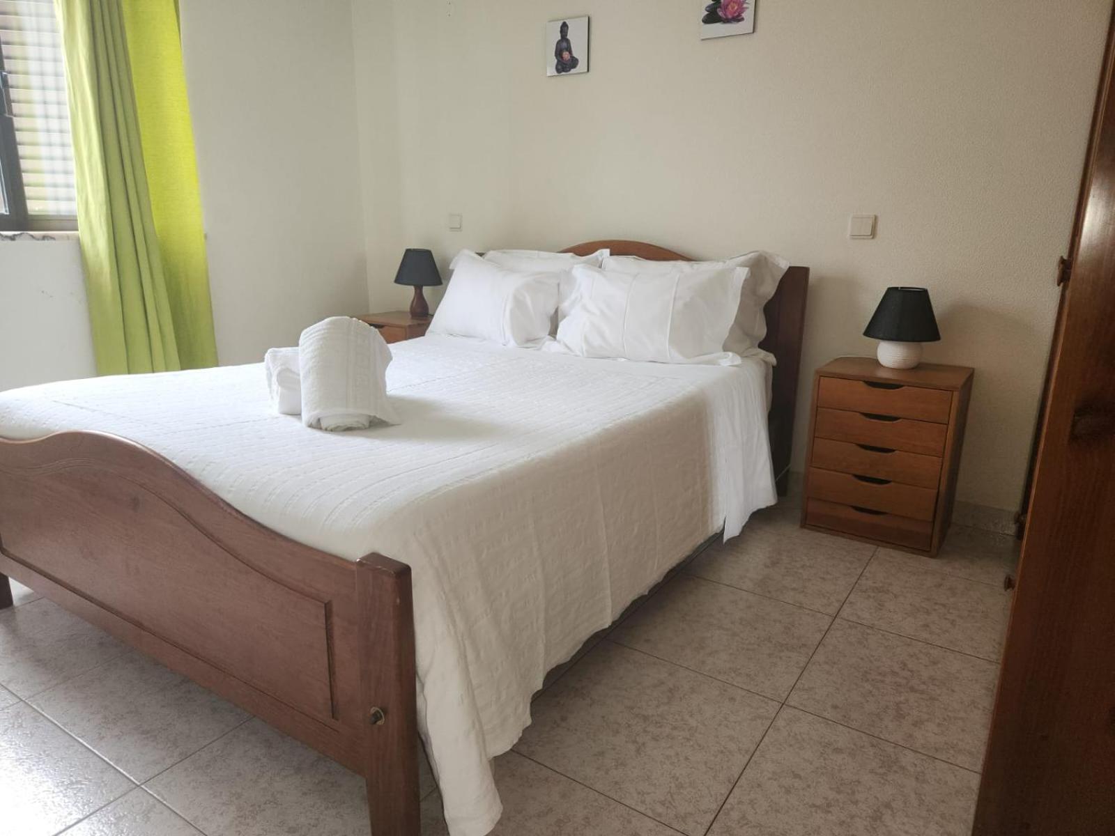 Sunny House Hostel Lagos Ngoại thất bức ảnh