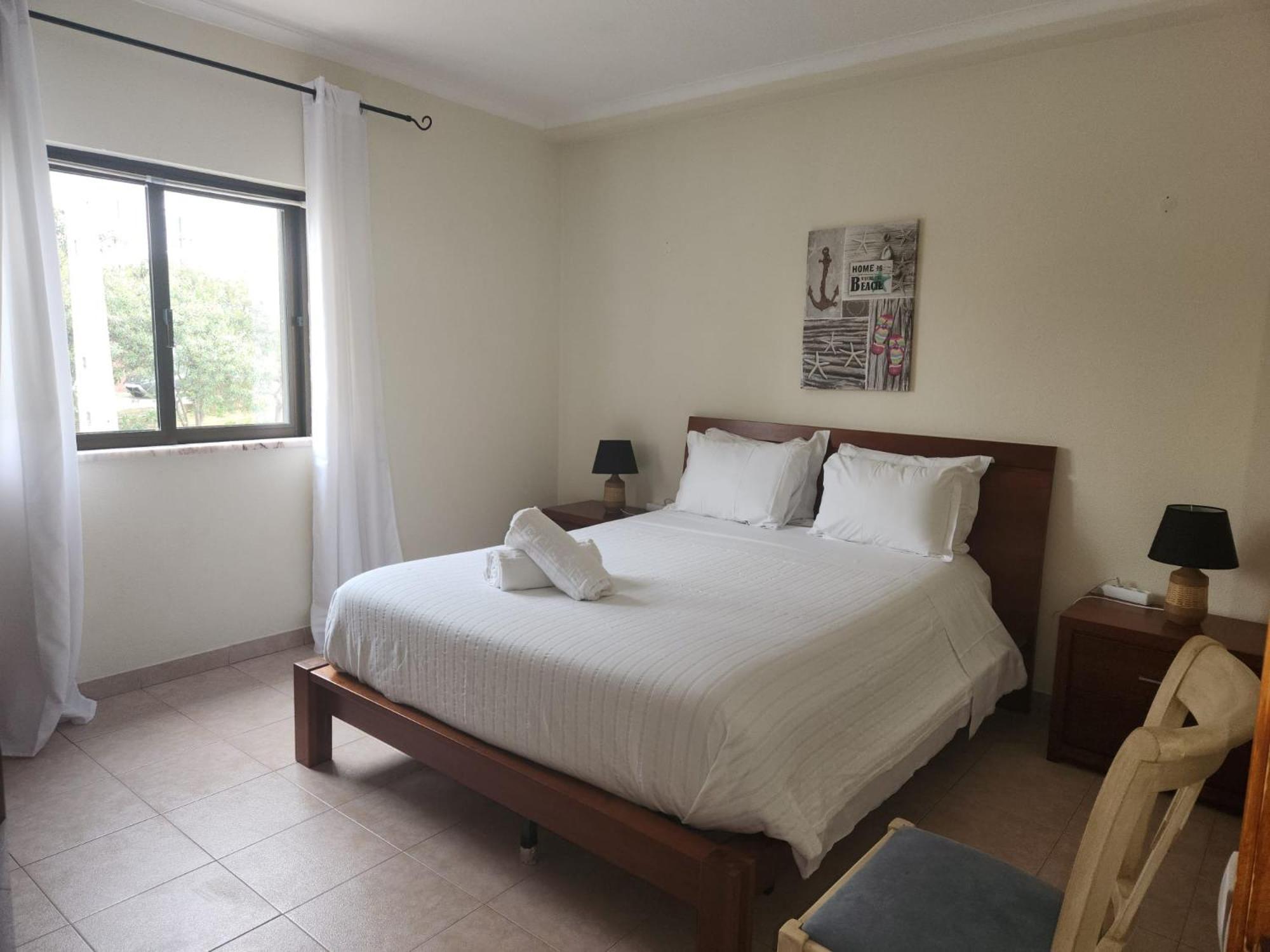 Sunny House Hostel Lagos Ngoại thất bức ảnh