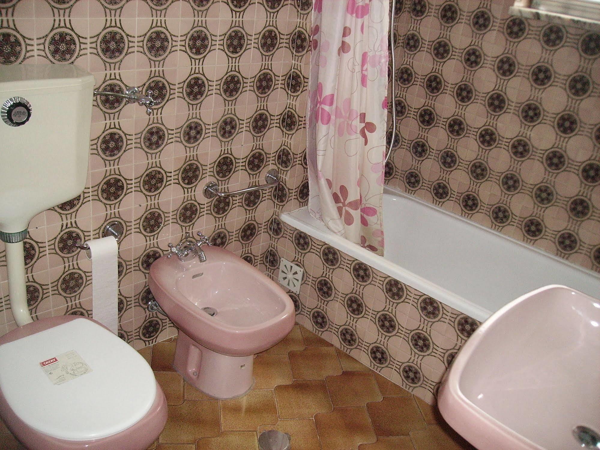 Sunny House Hostel Lagos Ngoại thất bức ảnh