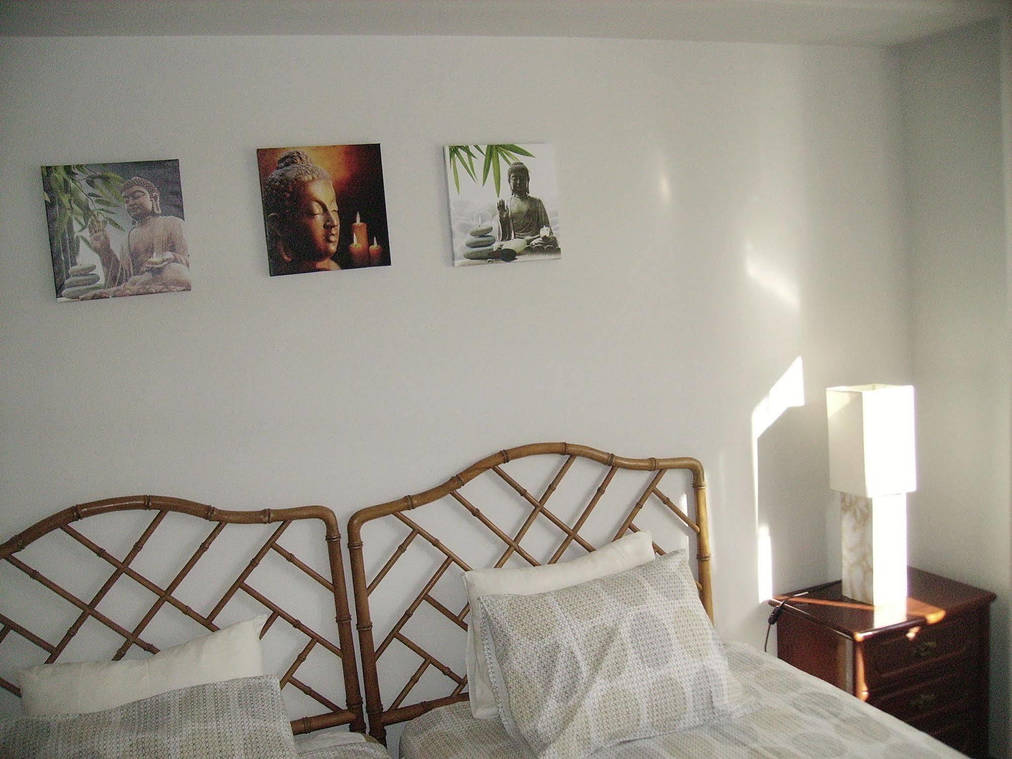 Sunny House Hostel Lagos Ngoại thất bức ảnh