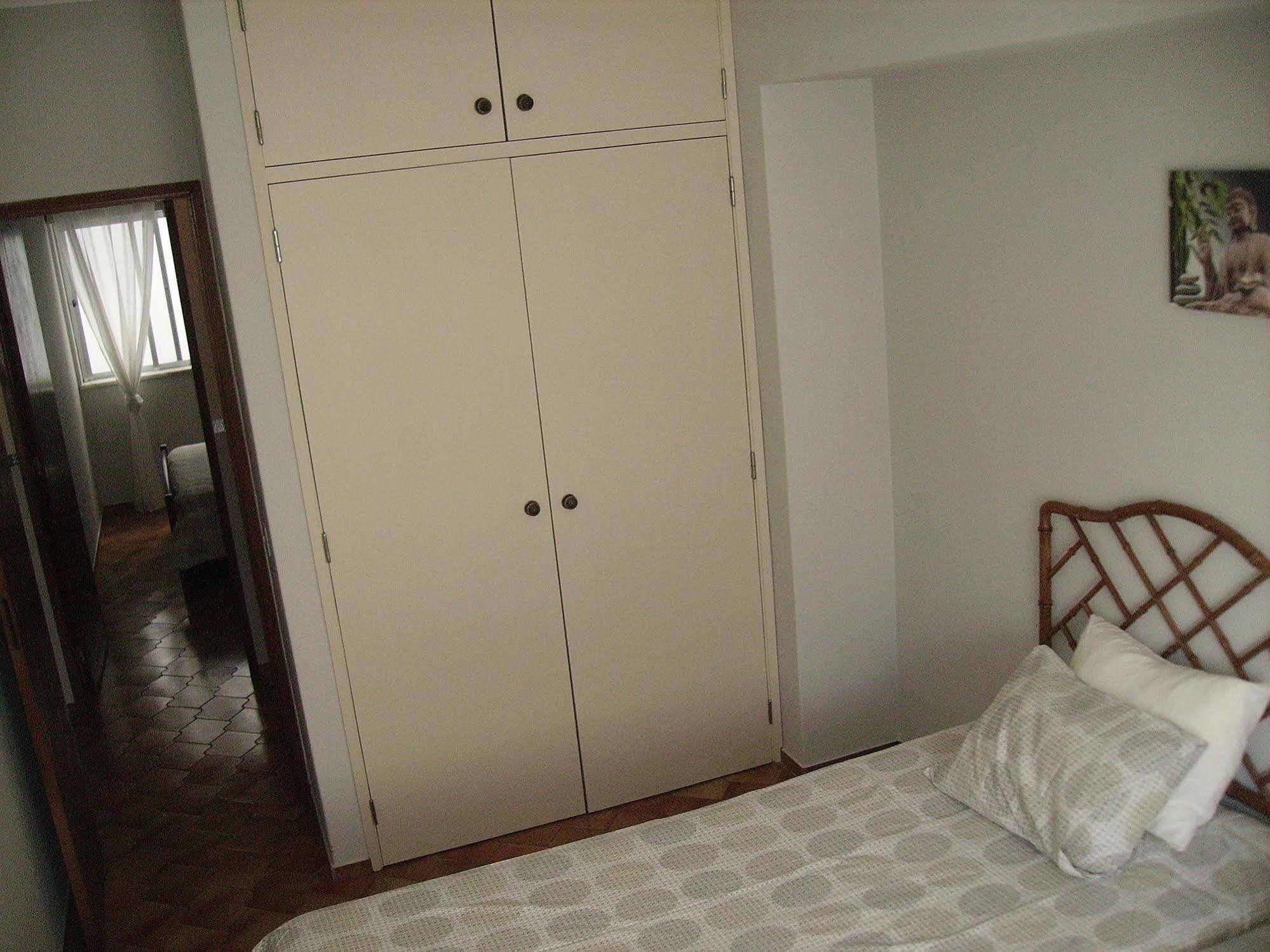 Sunny House Hostel Lagos Ngoại thất bức ảnh